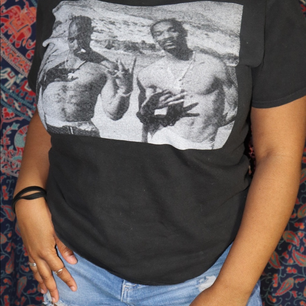 Snoop dog and Tupac tee!